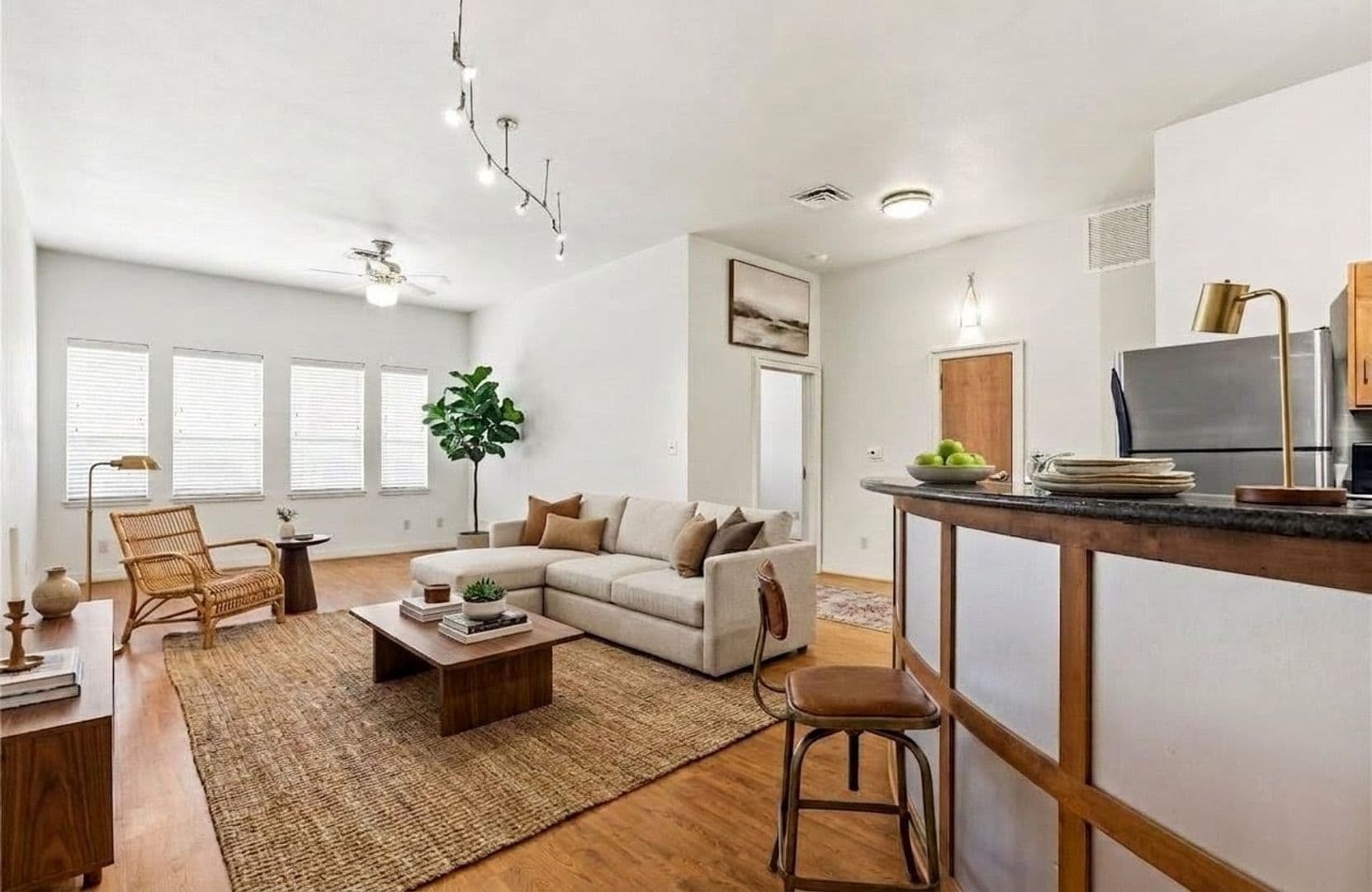 Fort Worth Apartment: 1617 West Oleander Street
