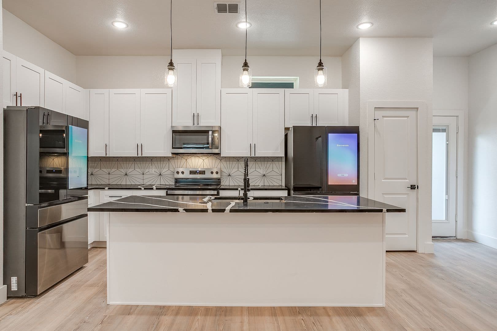 Fort Worth Apartment: 2826 Wayside Ave