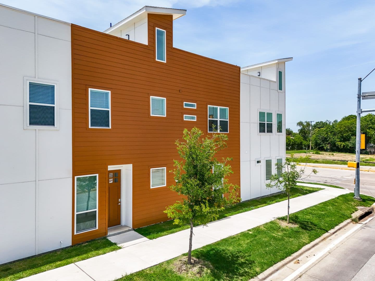 Fort Worth Apartment: 2505 Benbrook Blvd