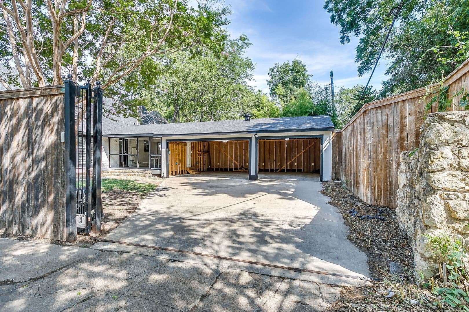 Fort Worth Apartment: 3257 Greene Ave