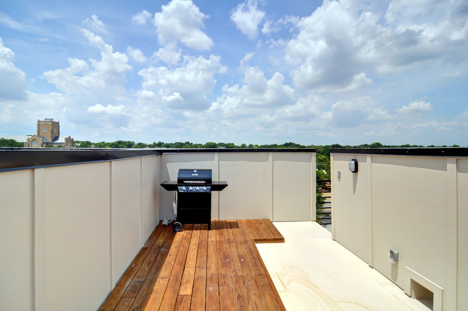 Fort Worth Apartment: 2820 Forest Park Blvd