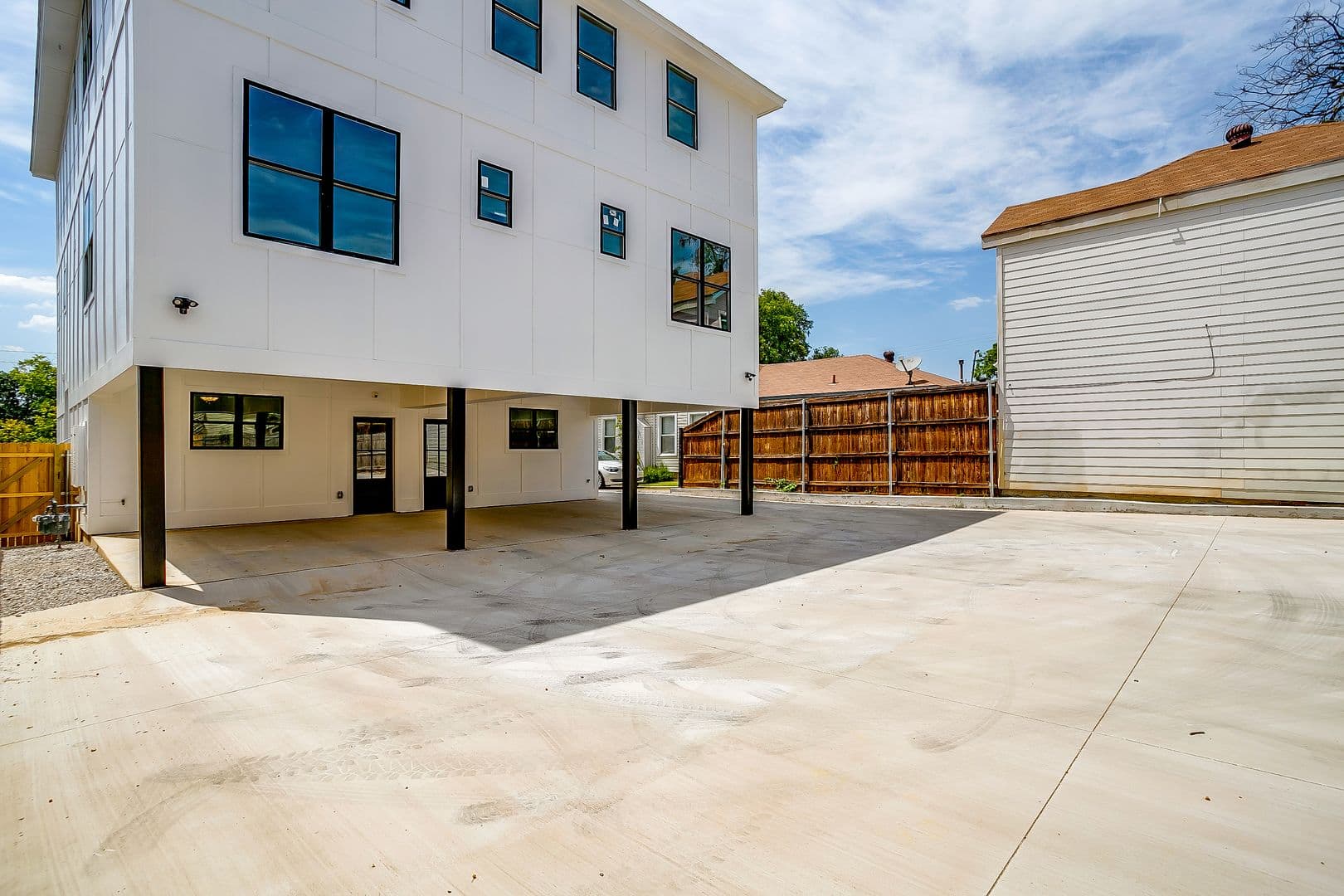 Fort Worth Apartment: 2811 Forest Park Blvd