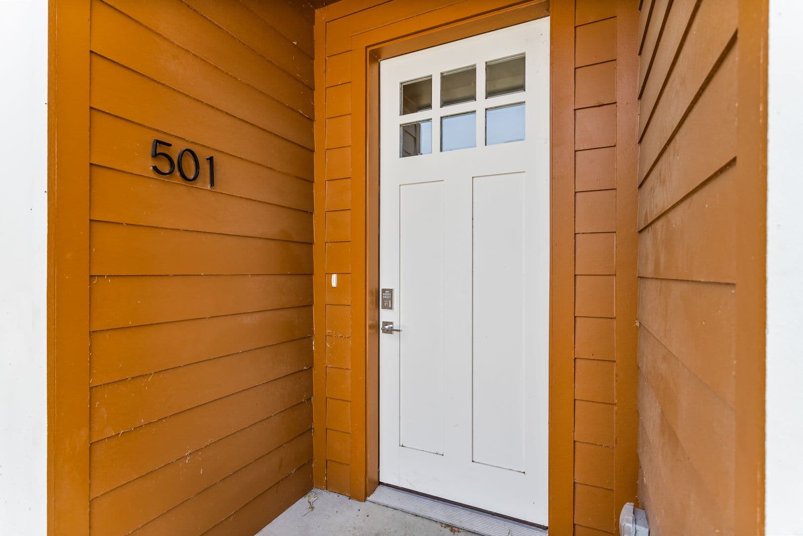 Fort Worth Apartment: 2505 Benbrook