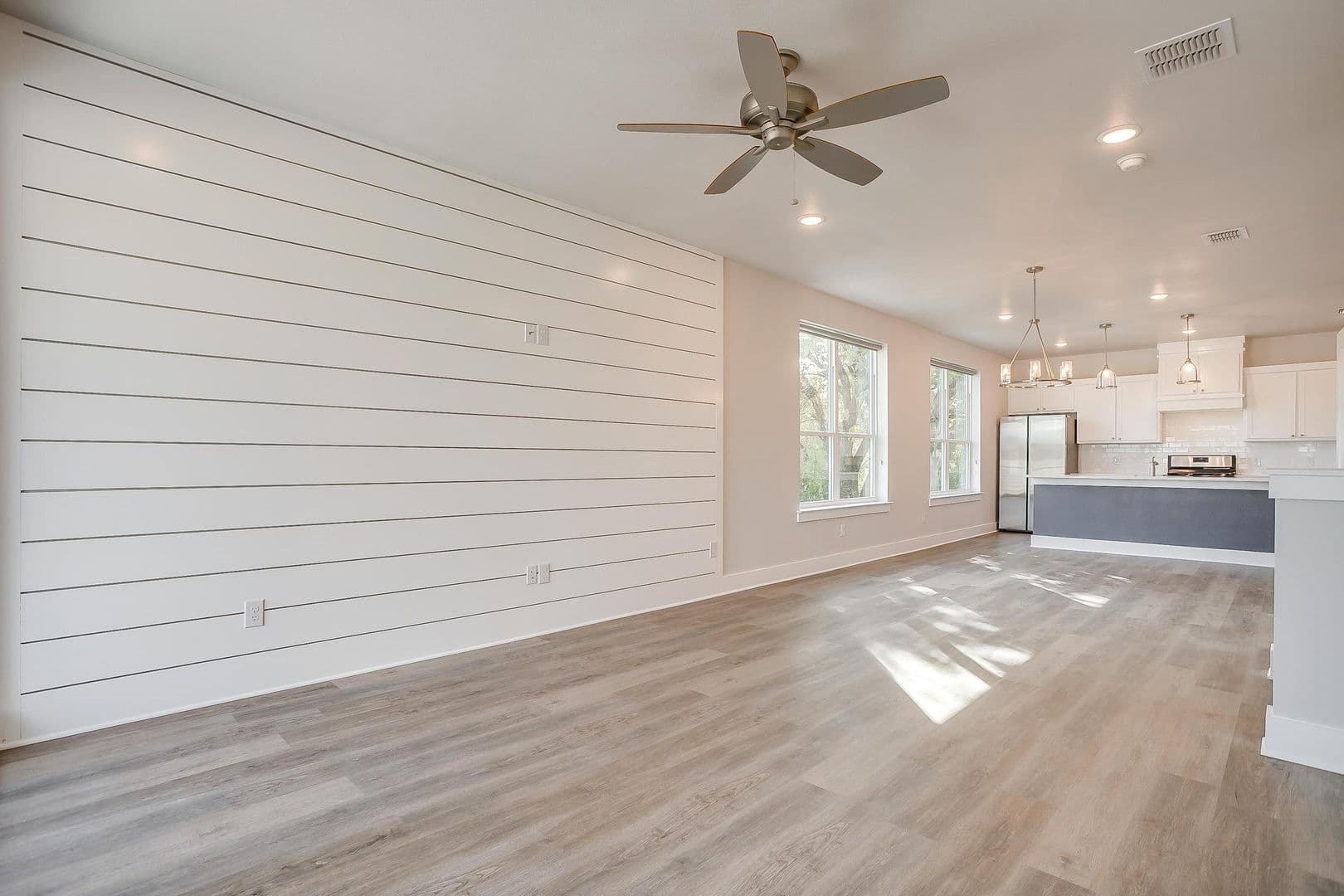 Fort Worth Apartment: 2321 Benbrook Blvd