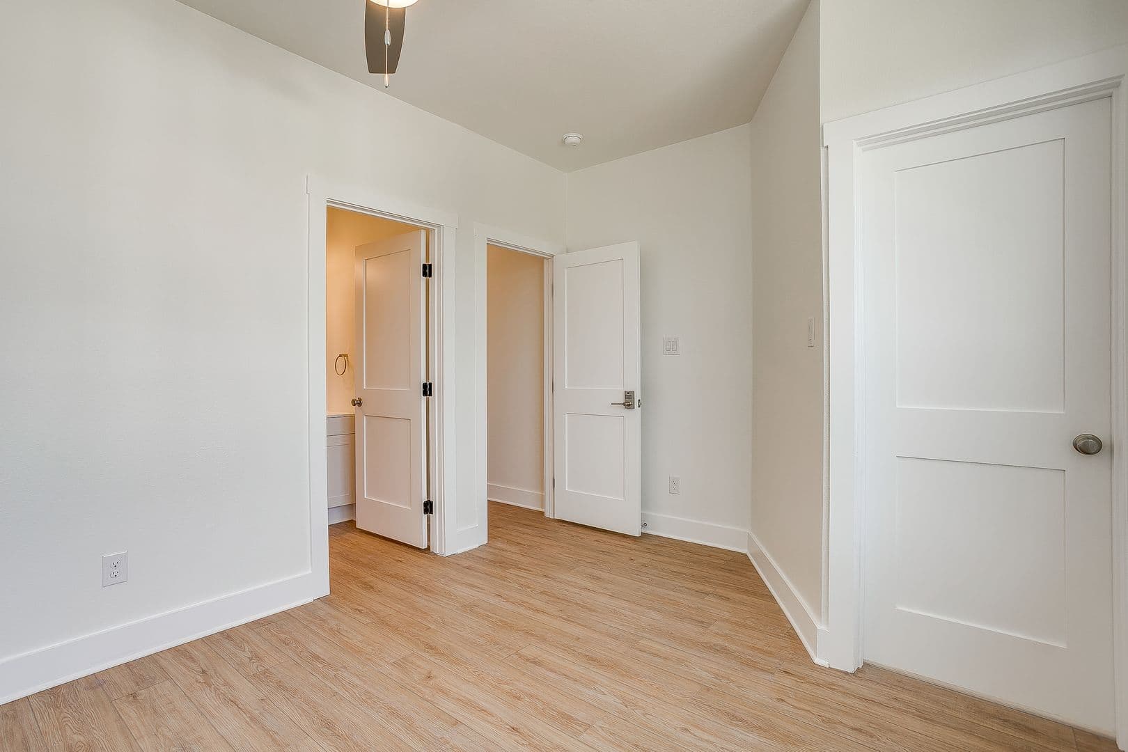 Fort Worth Apartment: 2333 Benbrook Blvd