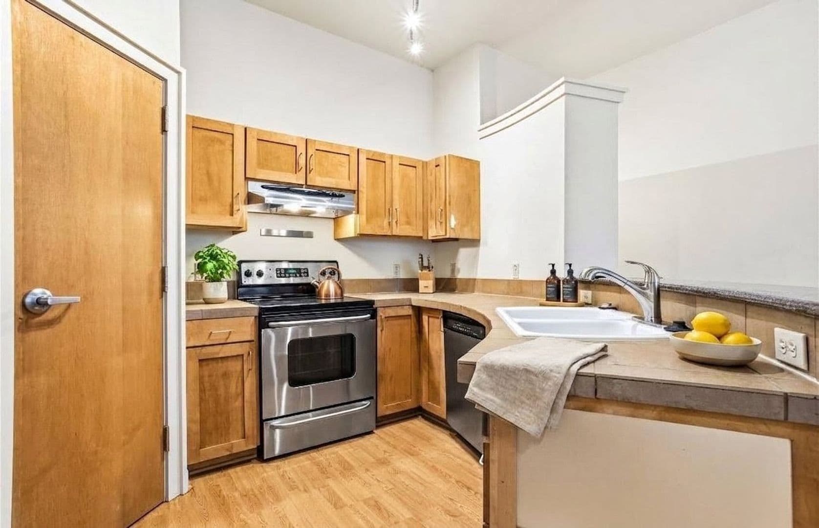 Fort Worth Apartment: 1617 West Oleander Street