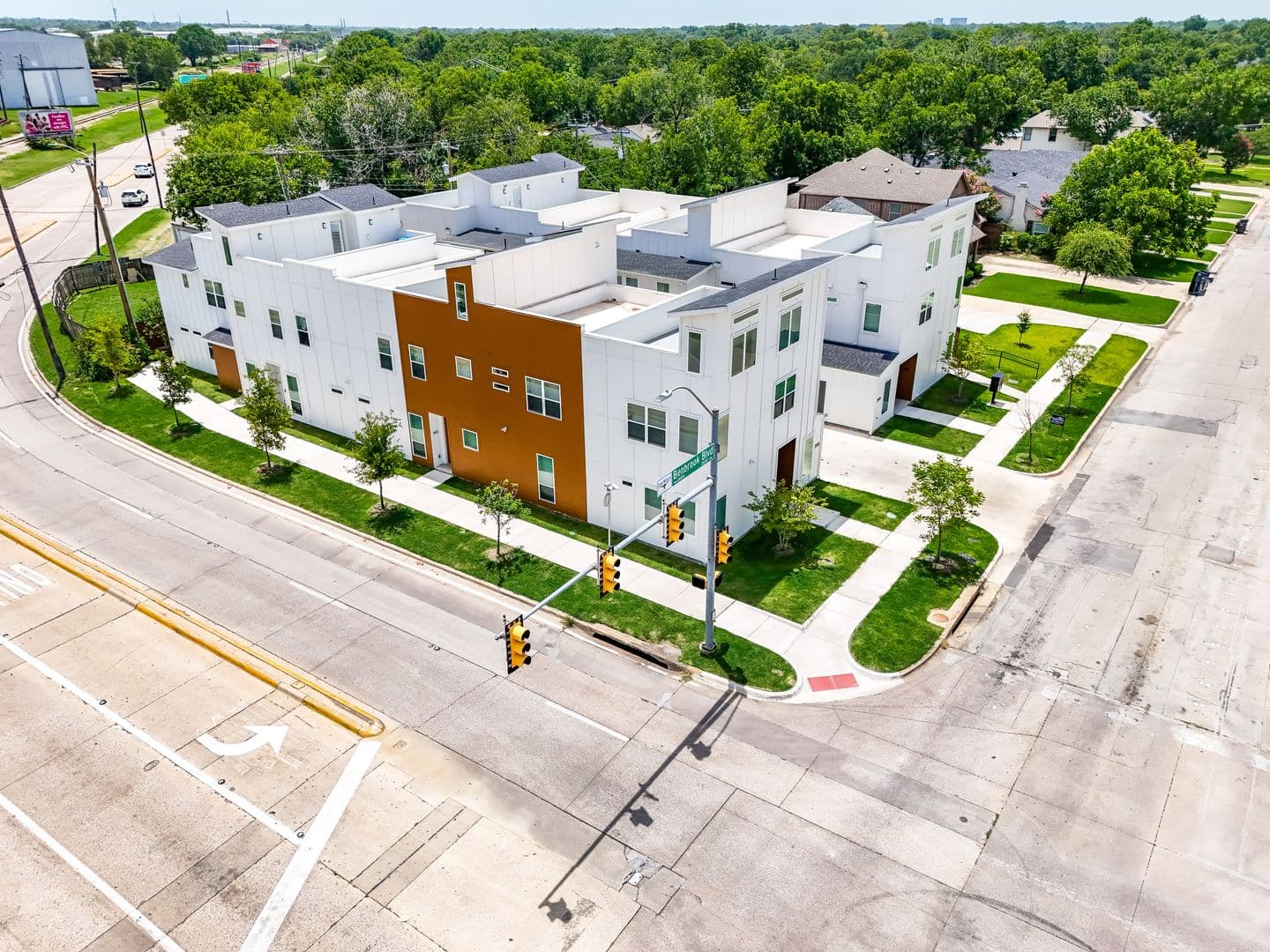 Fort Worth Apartment: 2505 Benbrook