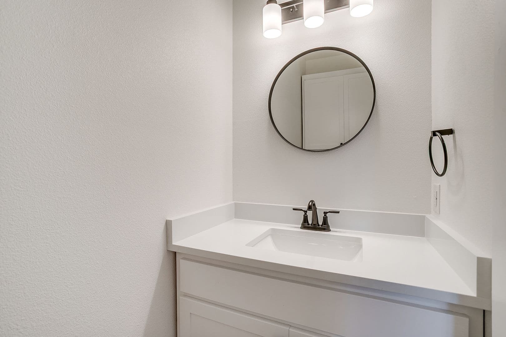 Fort Worth Apartment: 2345 Benbrook Blvd