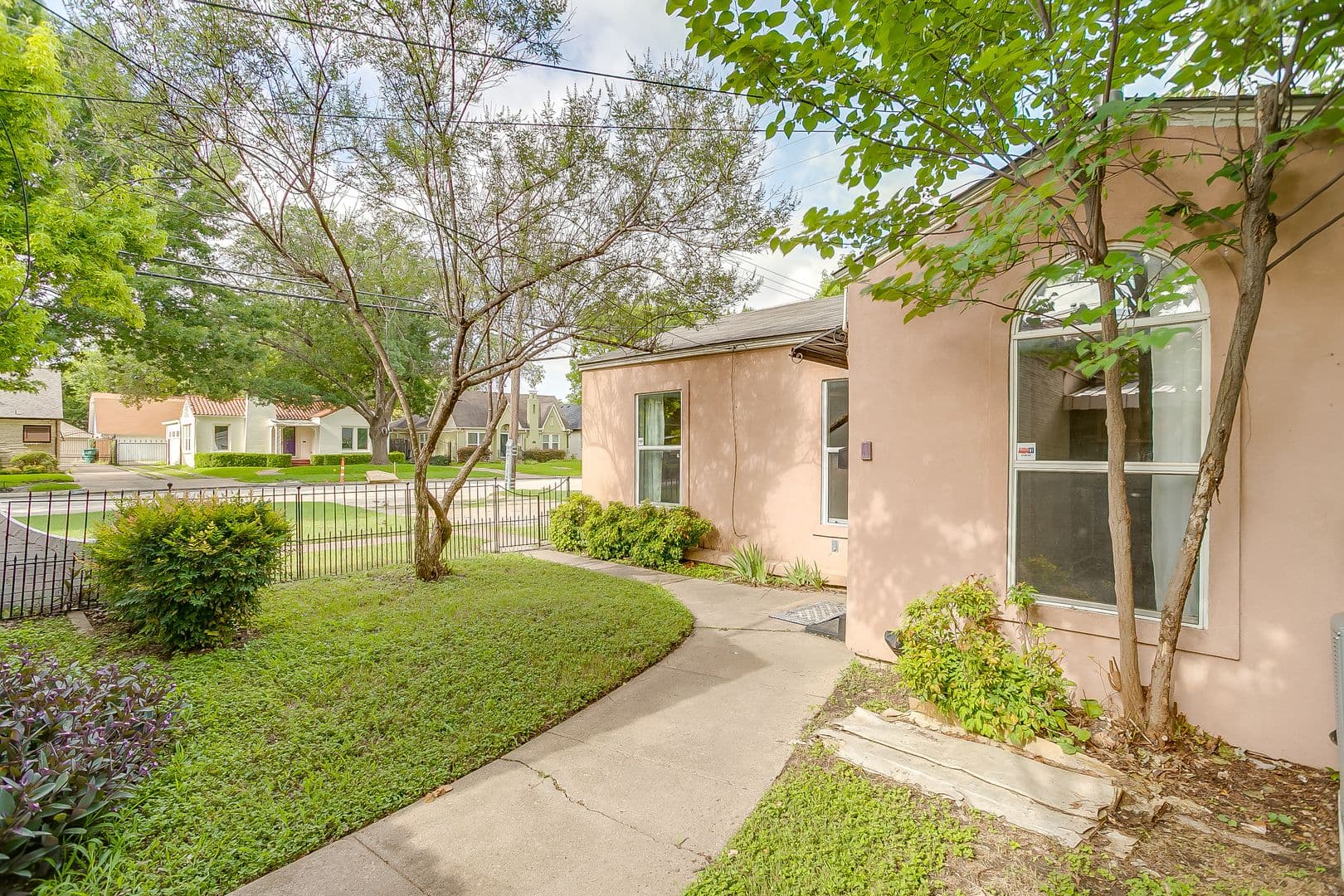 Fort Worth Apartment: 3256 Greene Ave