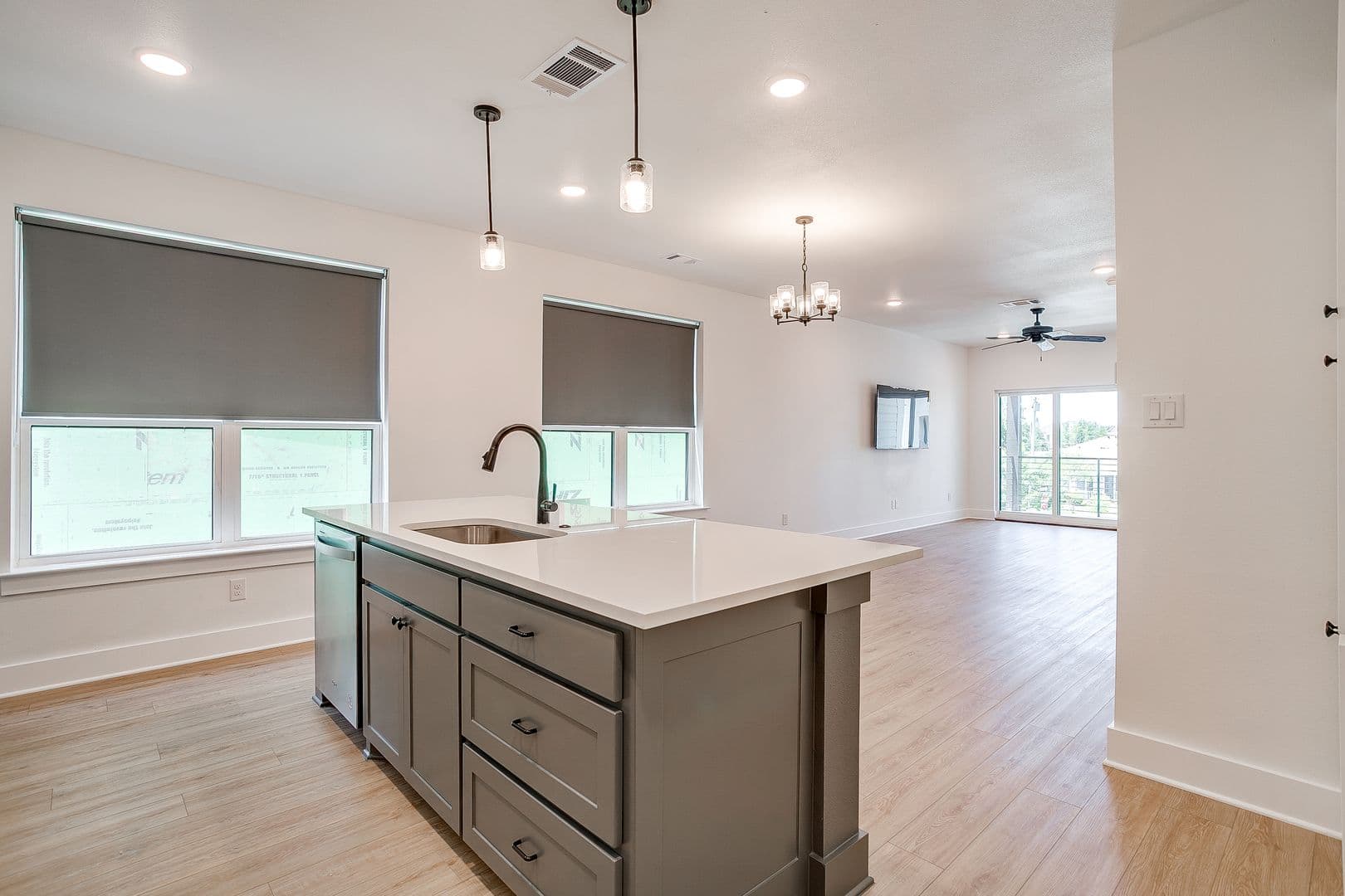 Fort Worth Apartment: 2345 Benbrook Blvd