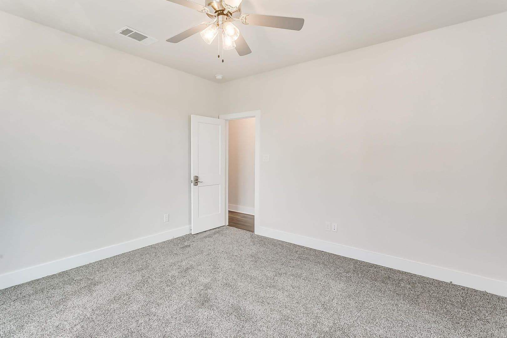 Fort Worth Apartment: 3133 McCart
