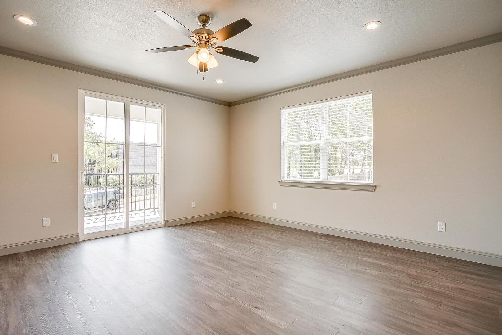 Fort Worth Apartment: 2832 Wayside Ave