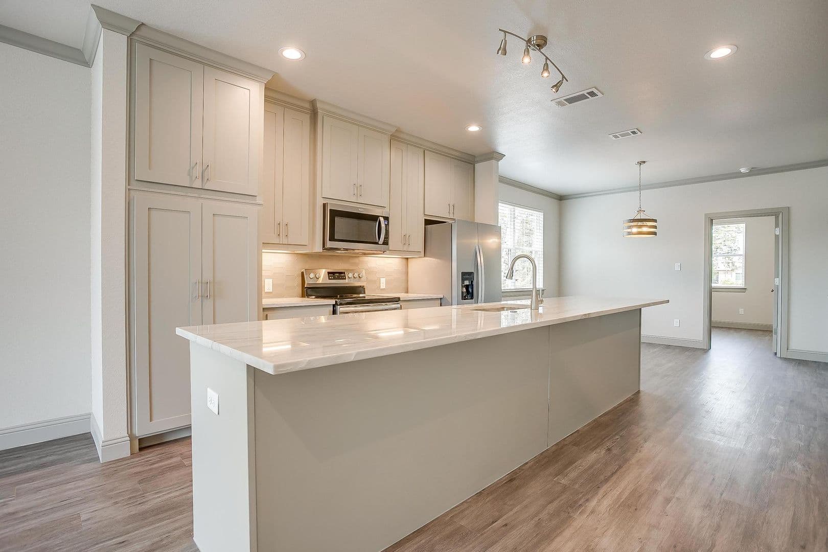 Fort Worth Apartment: 2832 Wayside Ave