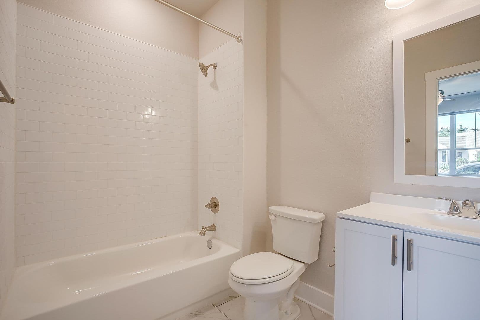 Fort Worth Apartment: 2323 Benbrook Blvd
