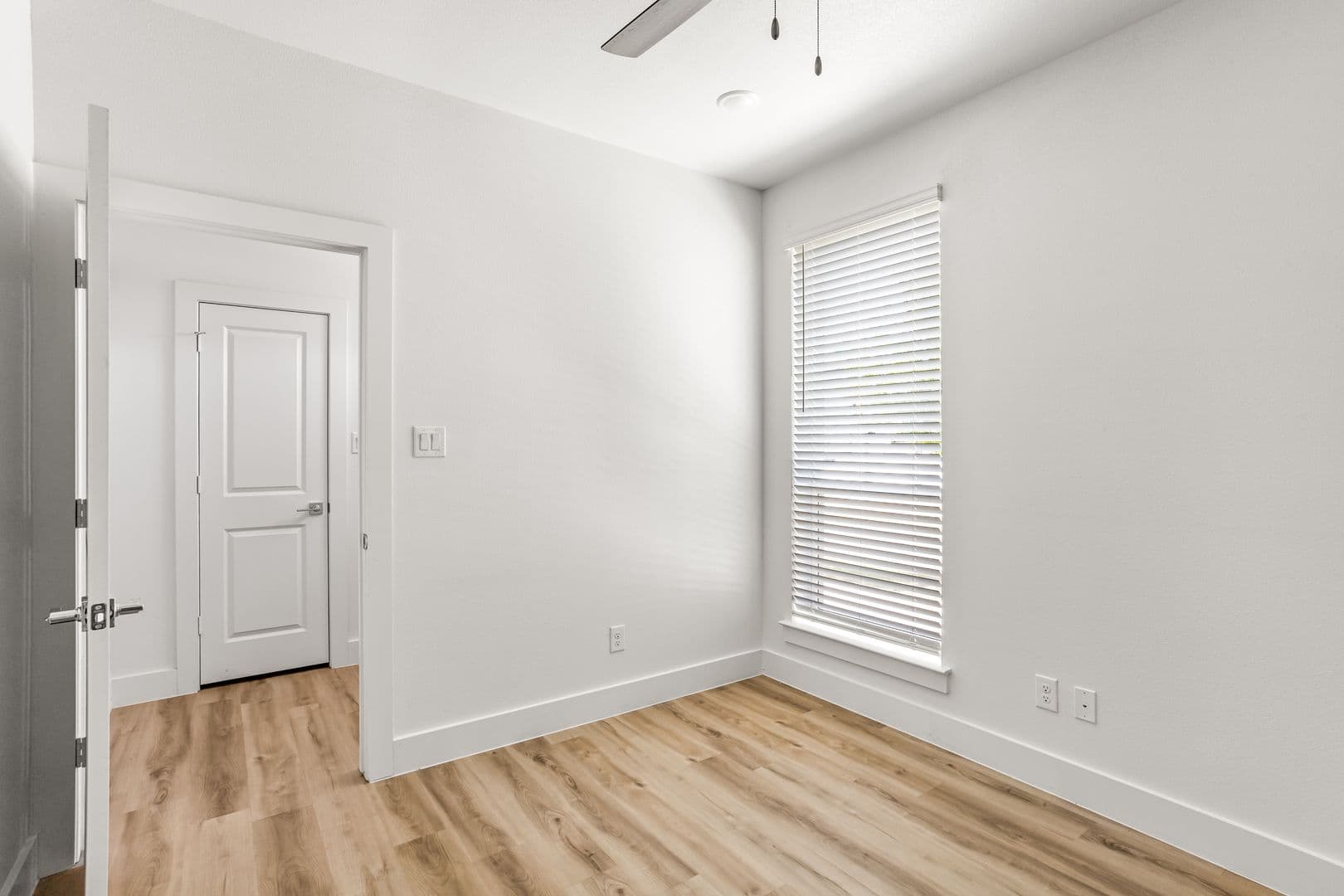 Fort Worth Apartment: 2509 Benbrook Blvd