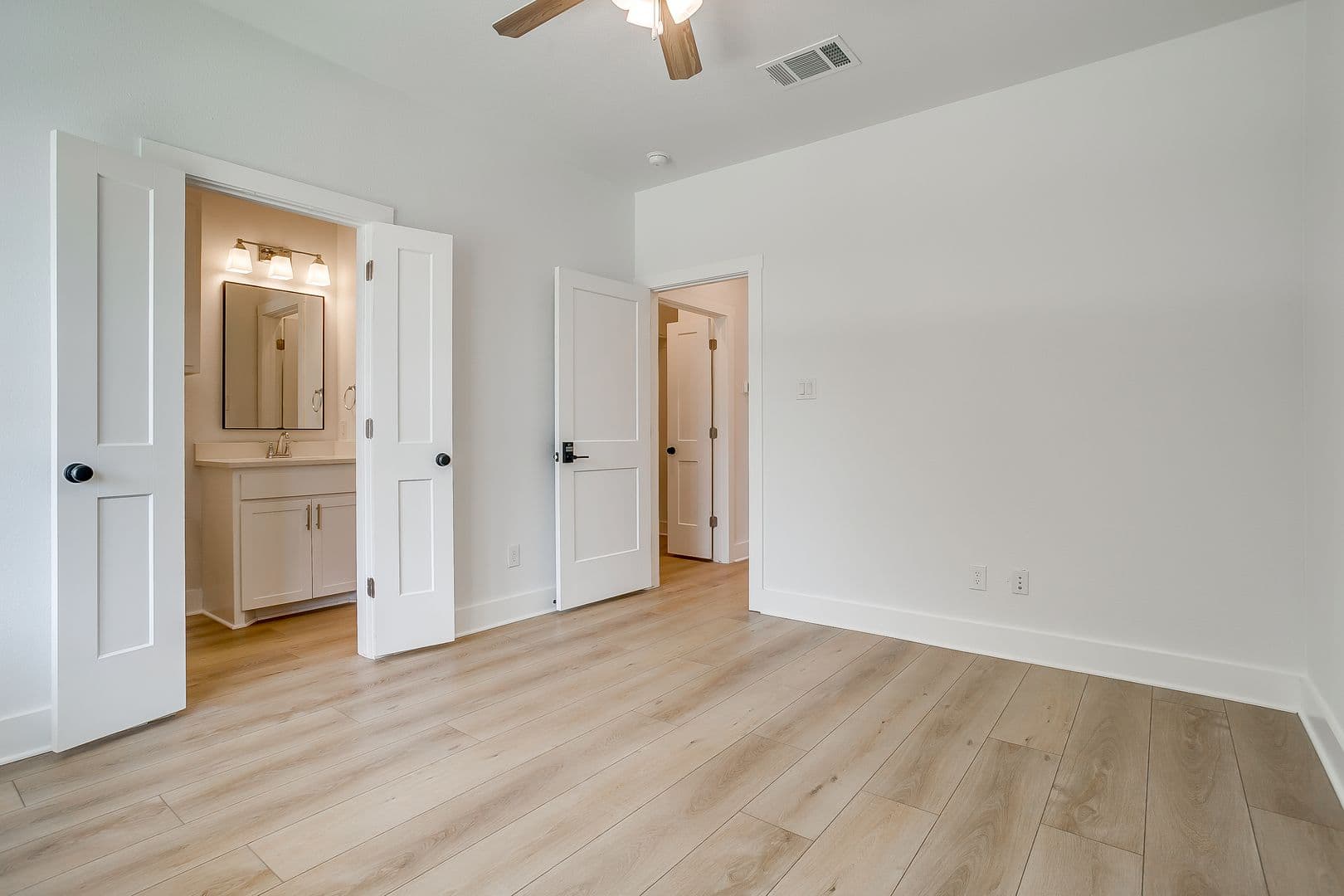 Fort Worth Apartment: 2811 Forest Park Blvd