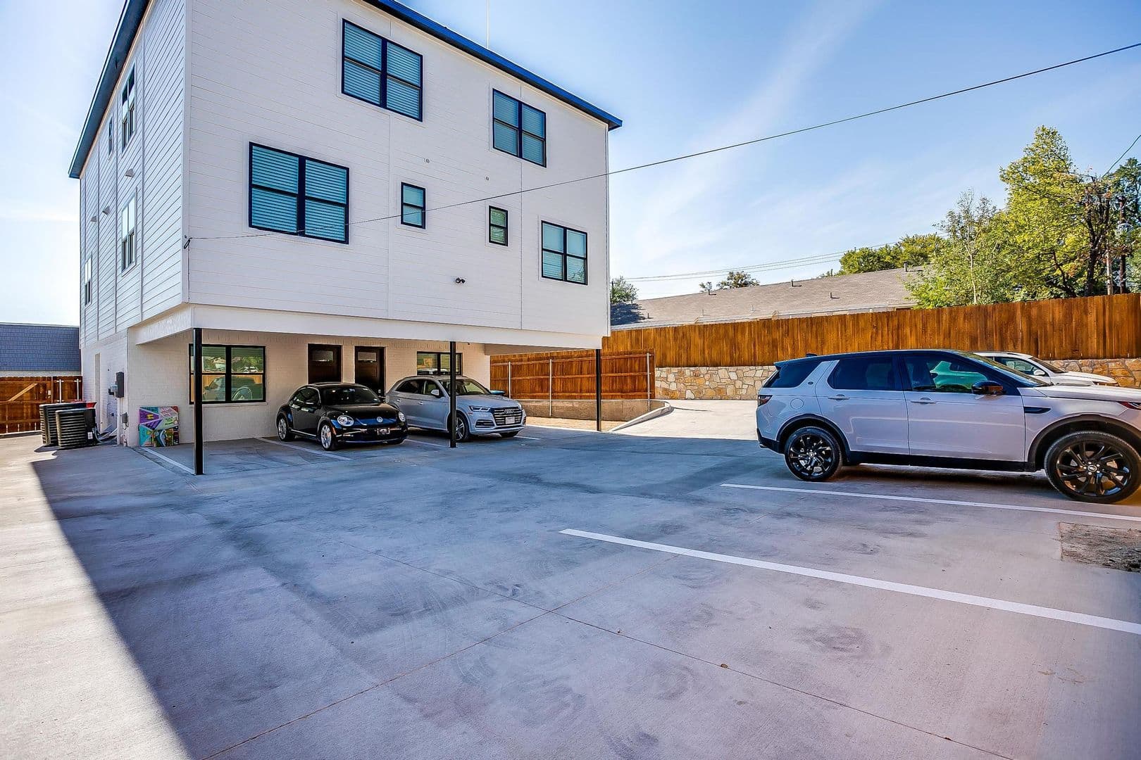 Fort Worth Apartment: 2832 Wayside Ave