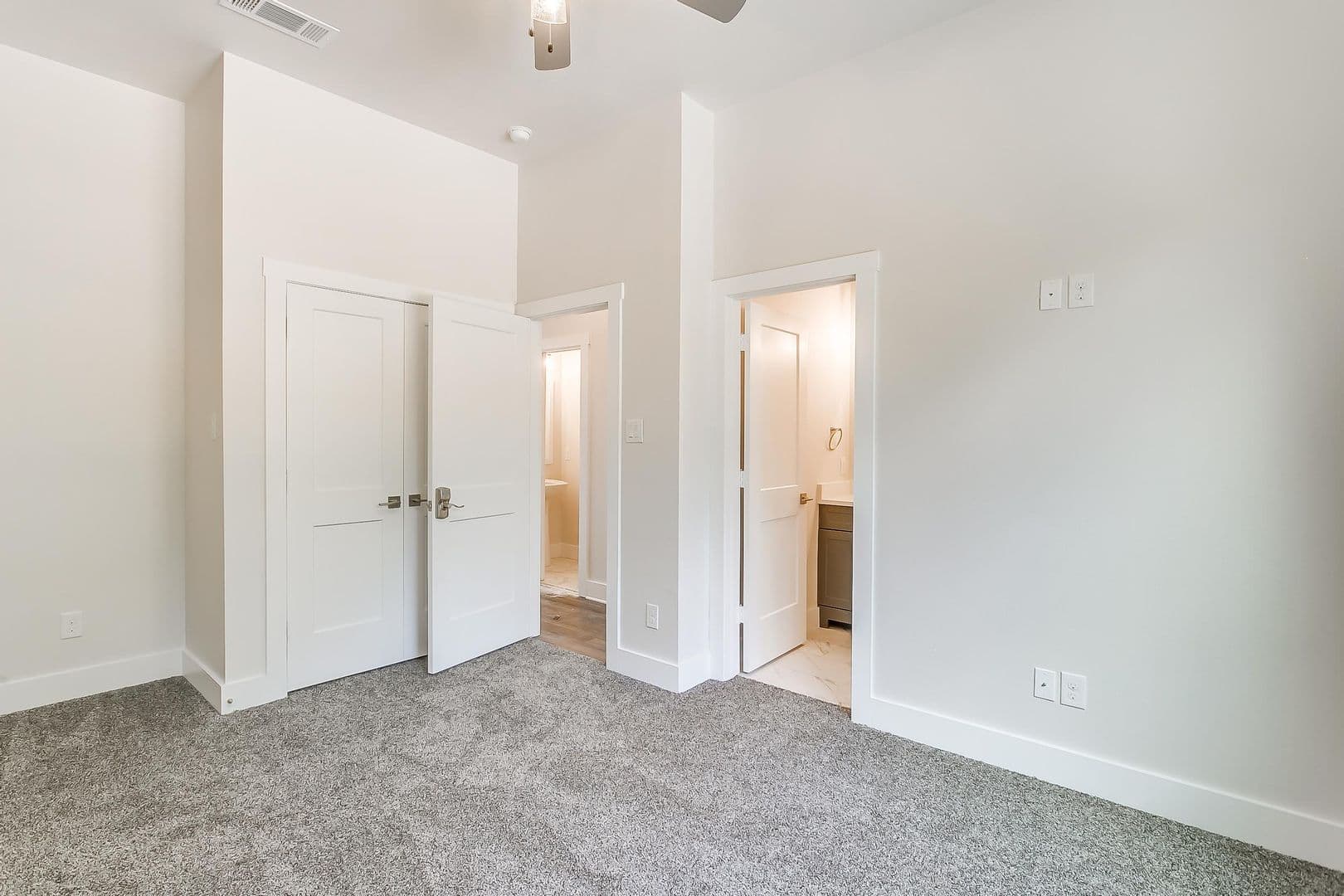 Fort Worth Apartment: 3133 McCart
