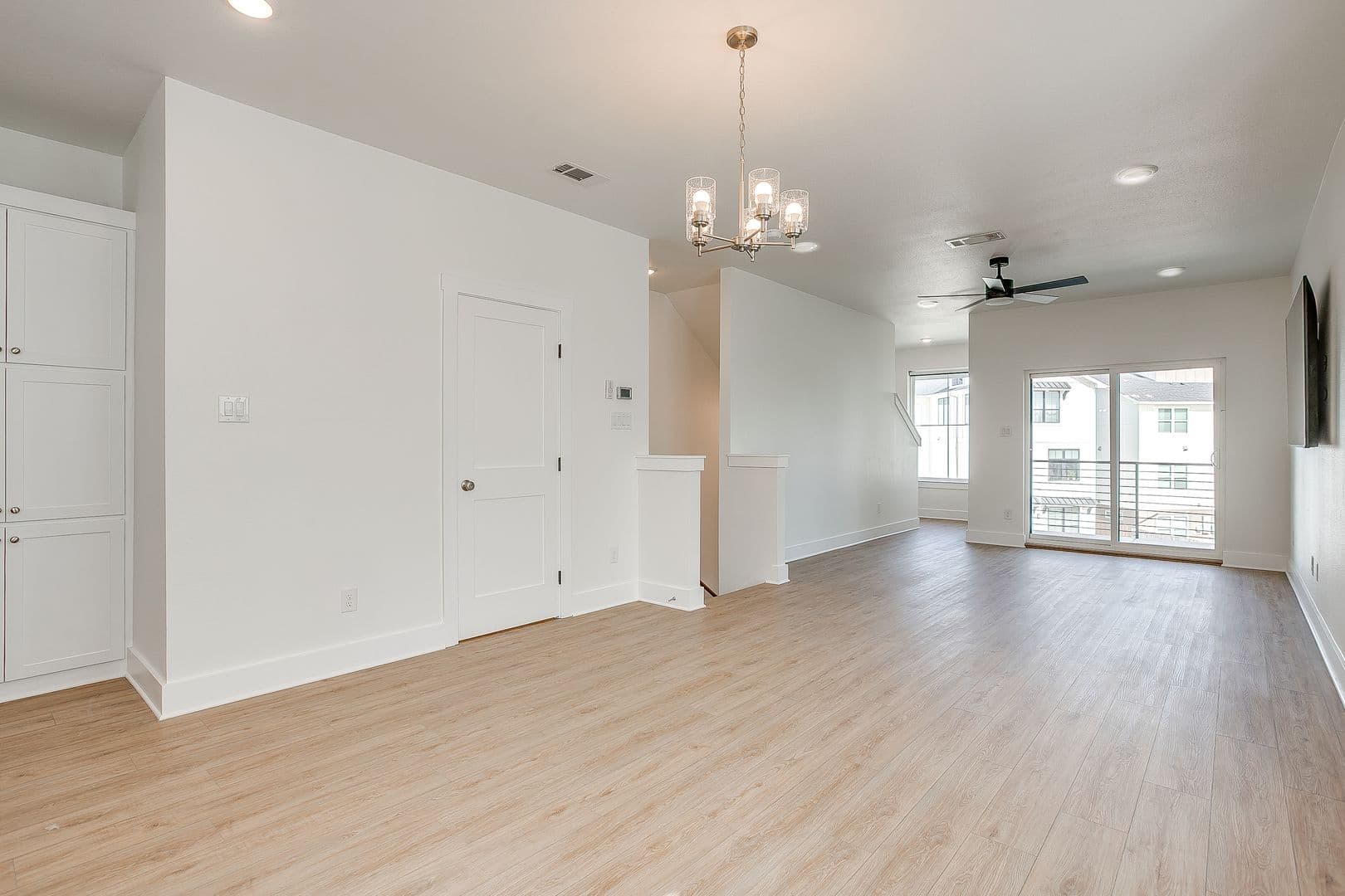 Fort Worth Apartment: 2335 Benbrook Blvd