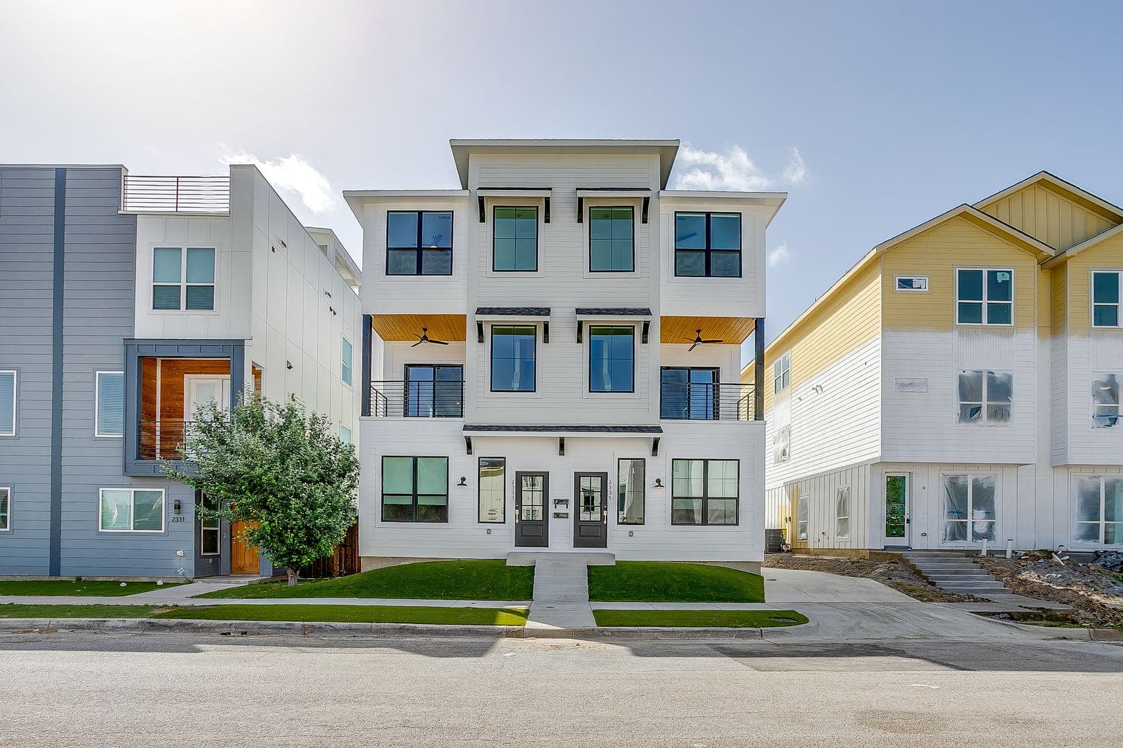 Fort Worth Apartment: 2333 Benbrook Blvd