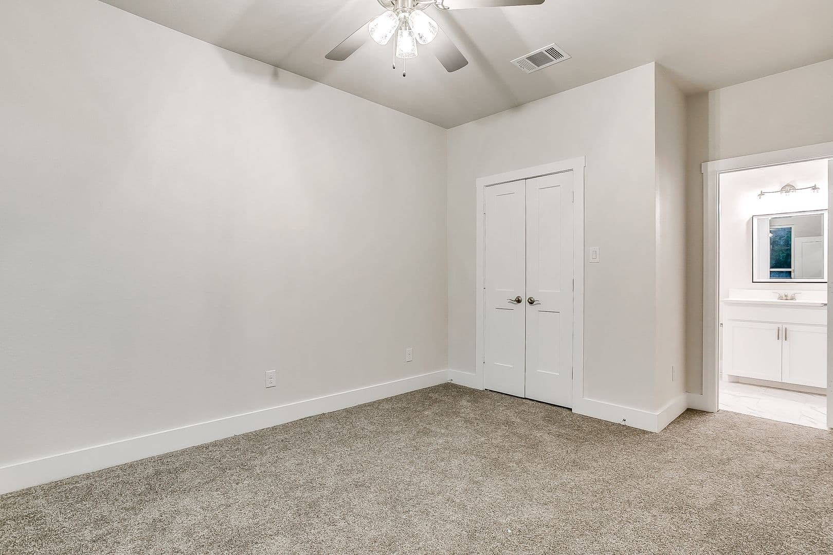 Fort Worth Apartment: 3145 Forest Park Blvd