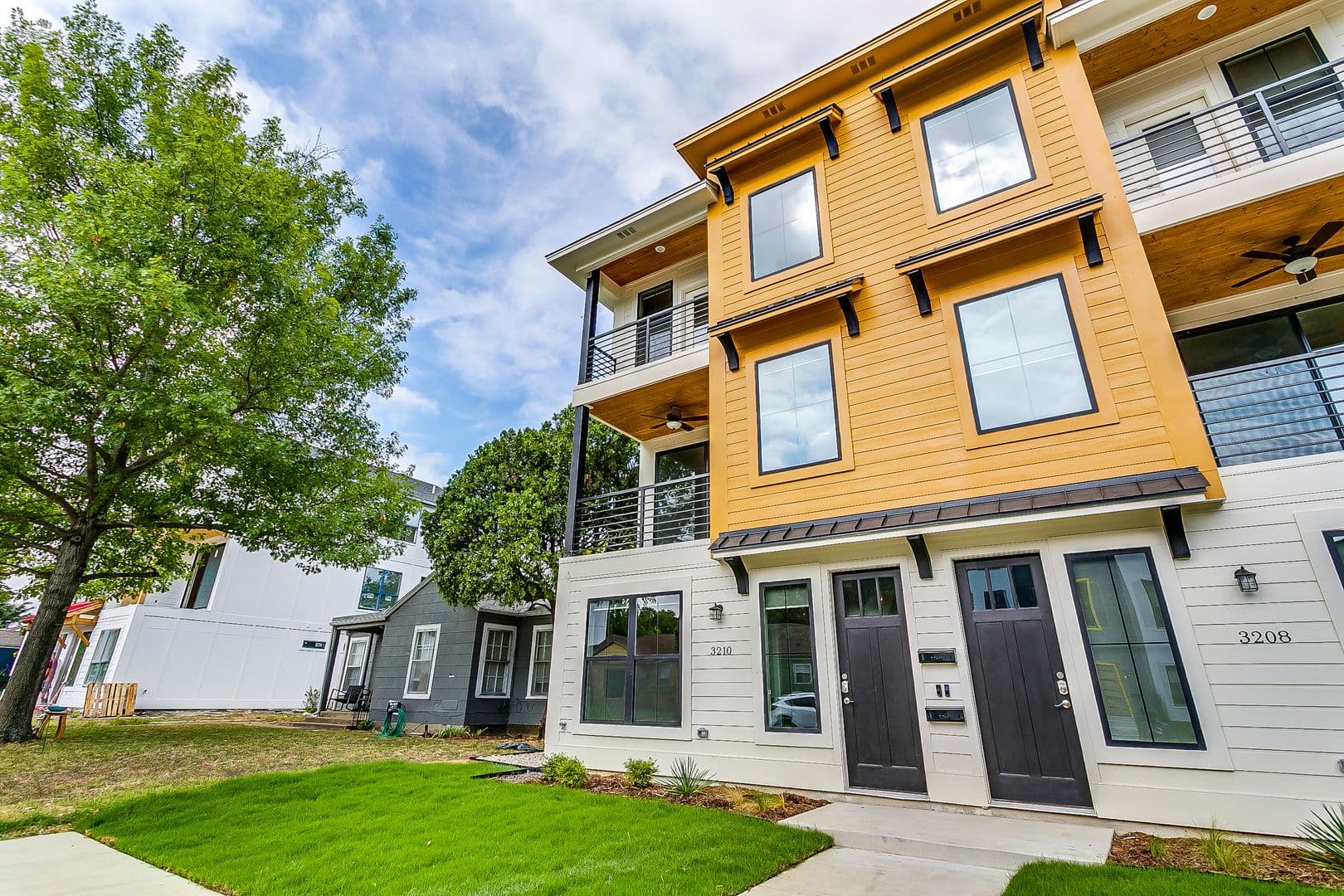 Fort Worth Apartment: 3210 Forest Park Blvd