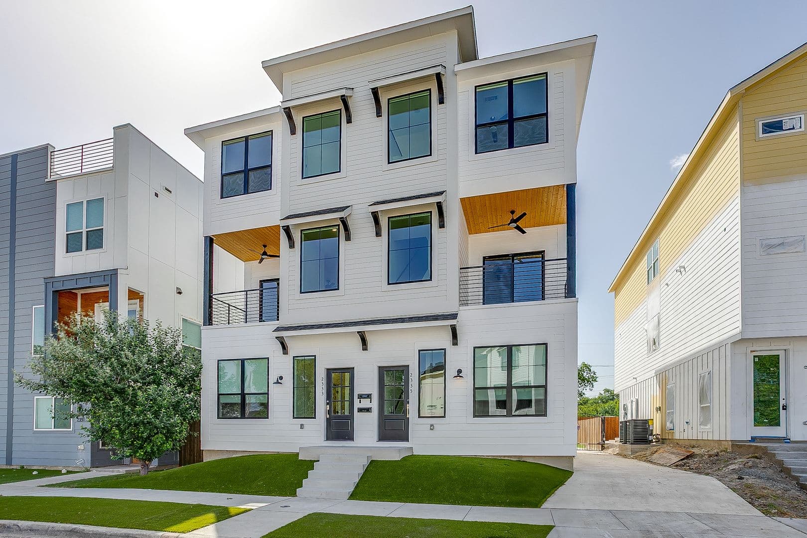 Fort Worth Apartment: 2333 Benbrook Blvd