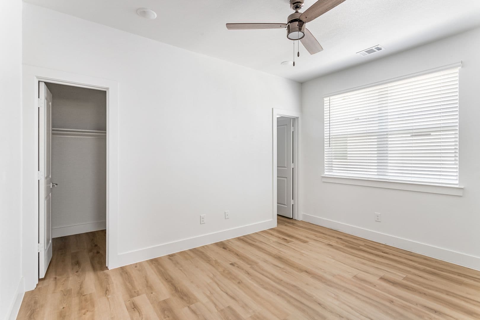 Fort Worth Apartment: 2505 Benbrook Blvd