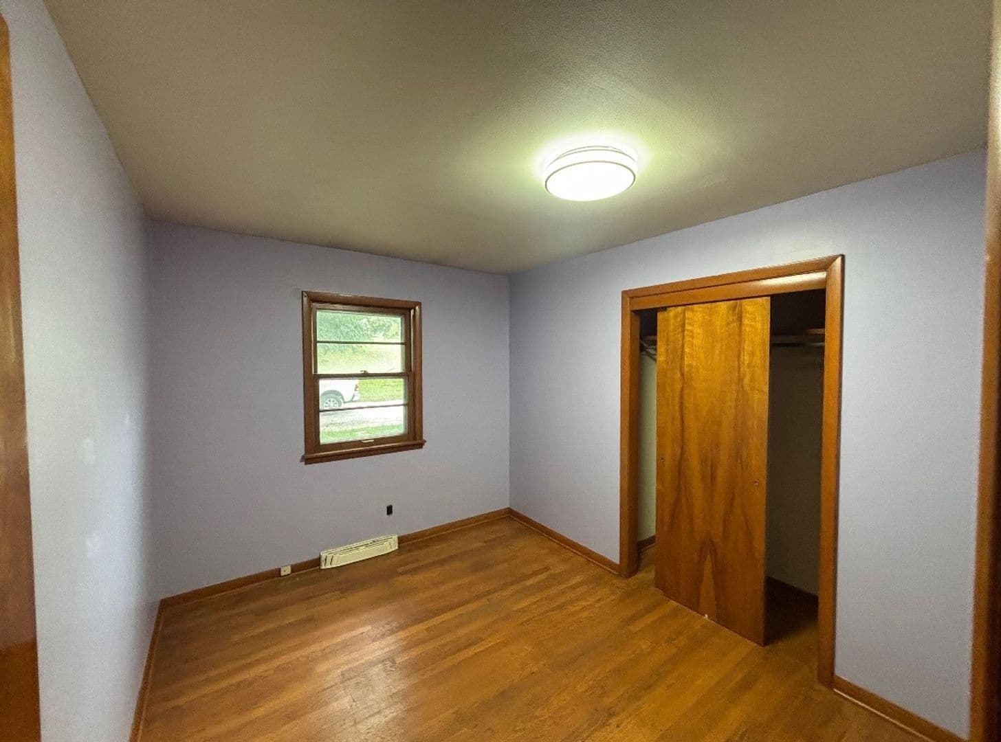 Bettendorf House: 119 2nd St