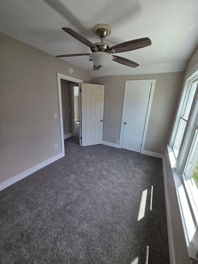 Rock Island House: 1304 25th St
