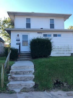 Rock Island Apartment: 1104 18-1/2 Ave.