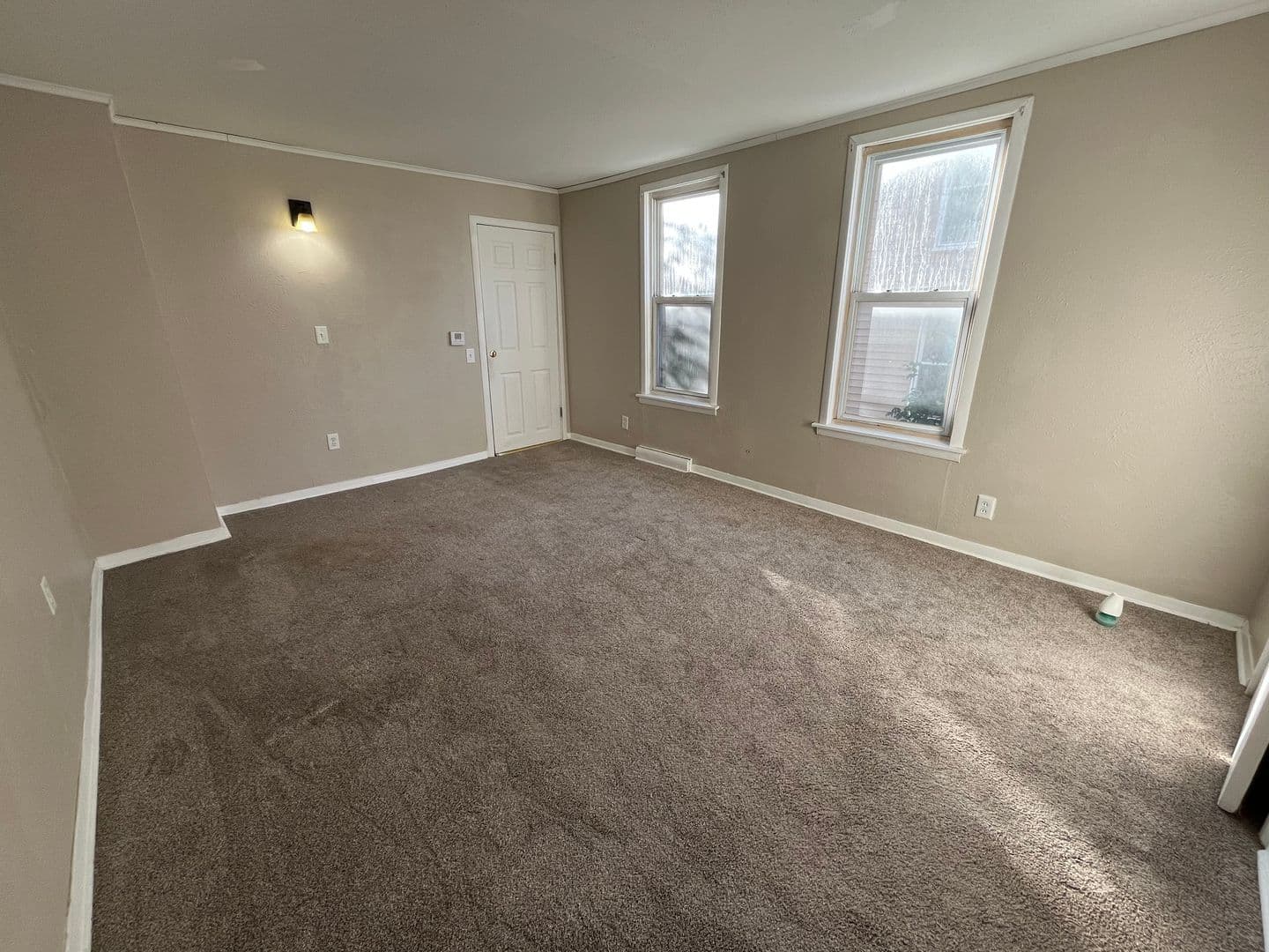 Moline Apartment: 1115 17th St