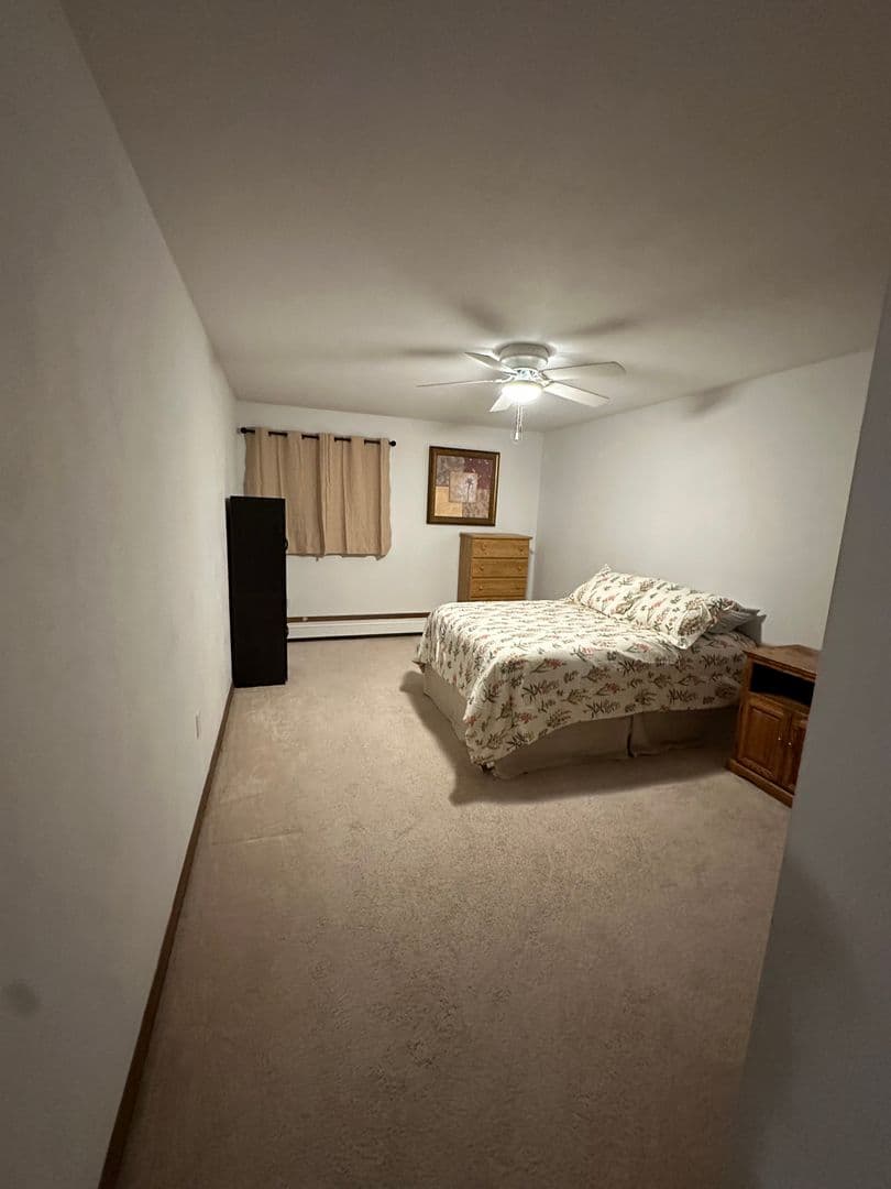 Rock Island Apartment: 2920-3000 24th St
