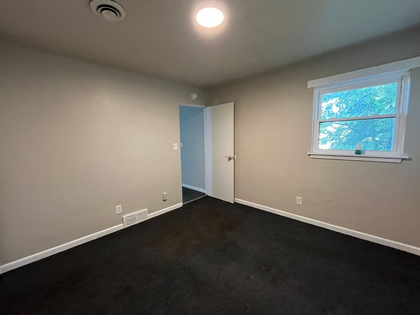 Rock Island Apartment: 4601/4605/4611/4613 - 12th St