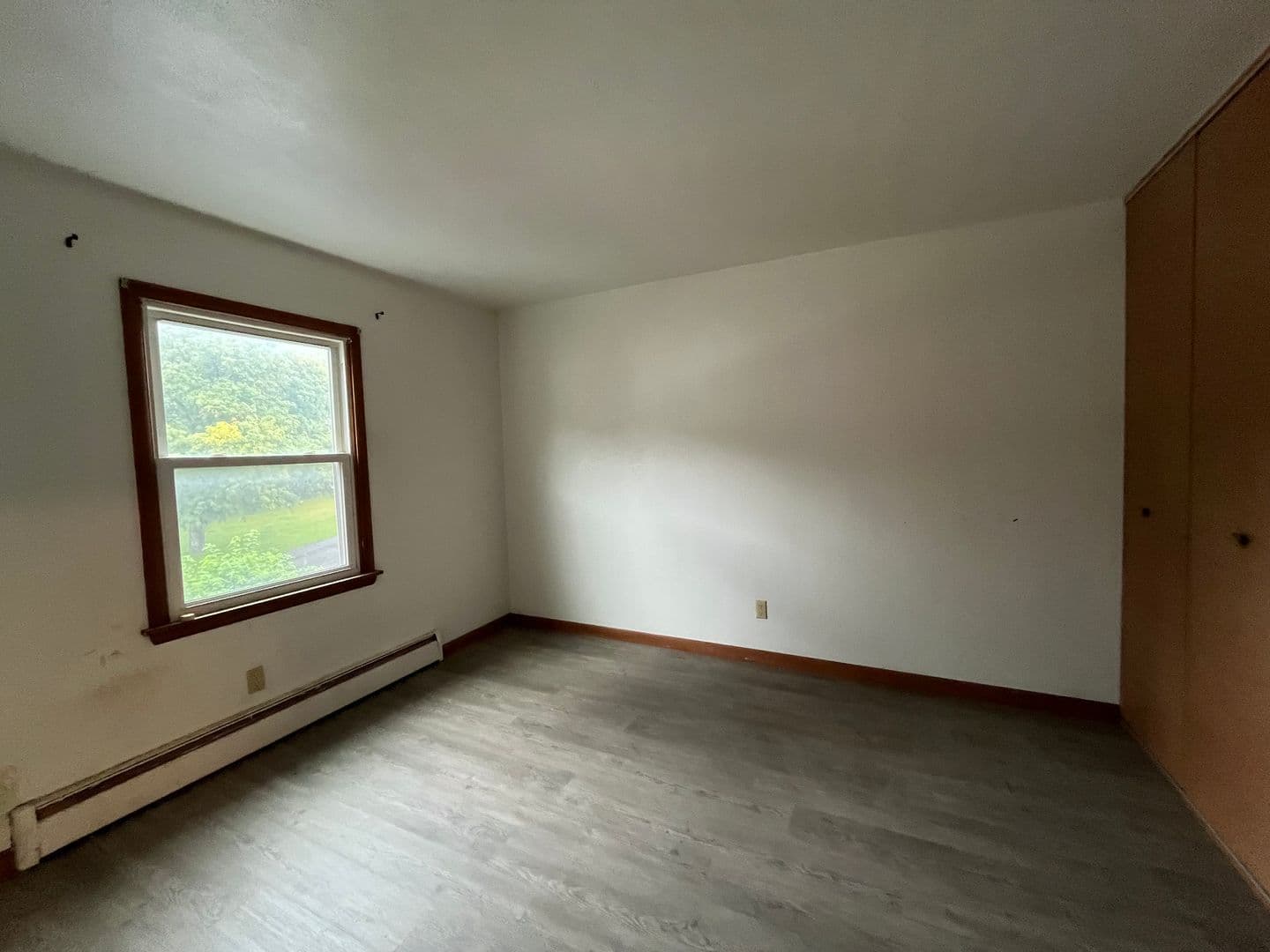 Rock Island Apartment: 2920-3000 24th St