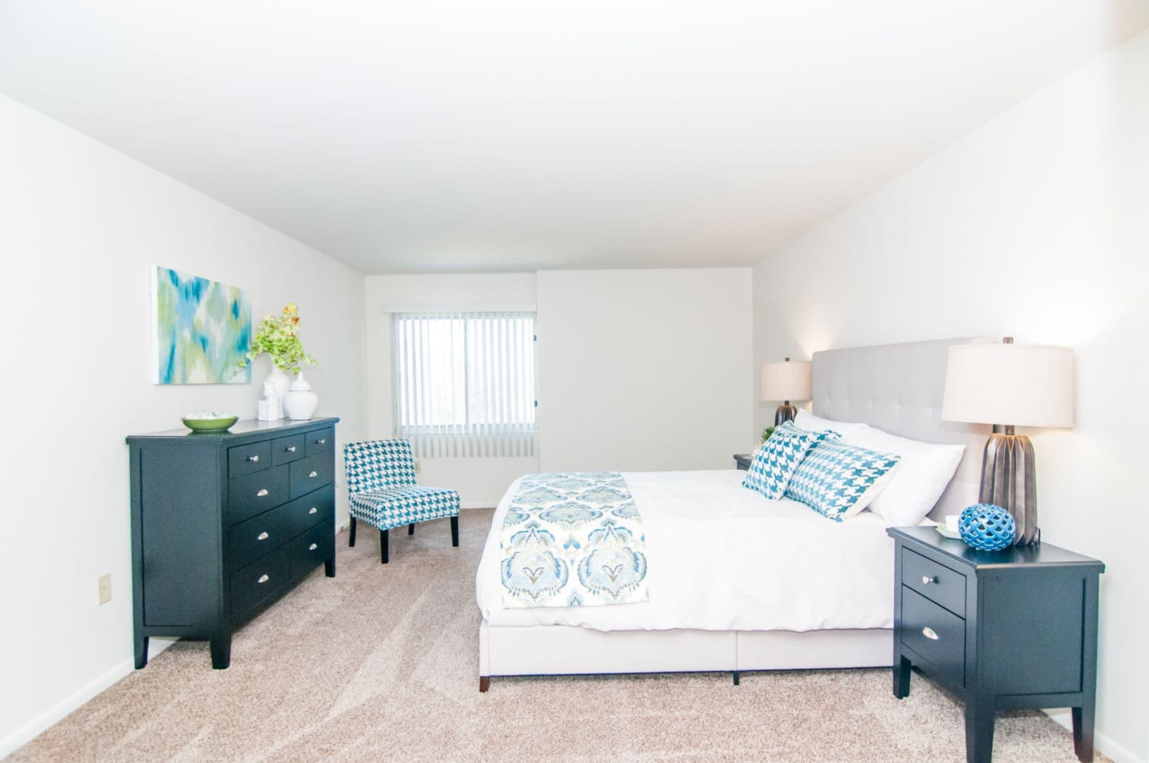Dayton Apartment: 531 Belmonte Park North