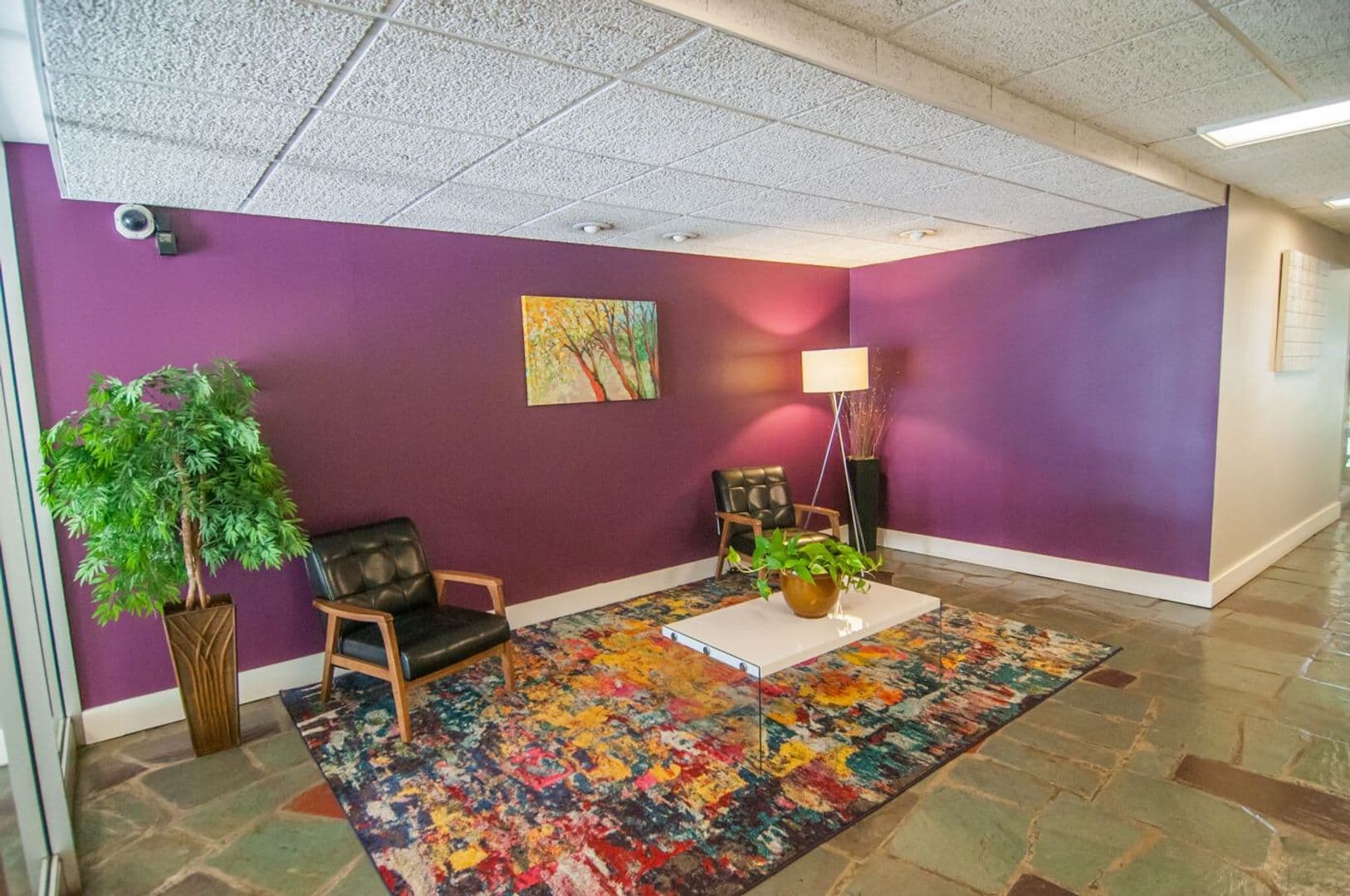 Dayton Apartment: 515 West Grand Avenue