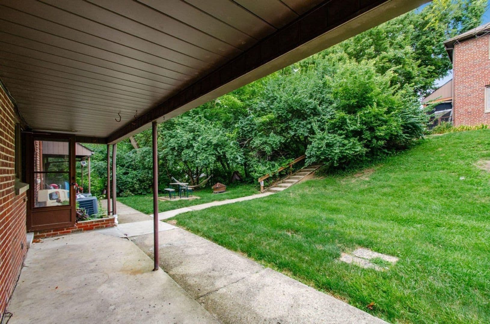 Columbus Townhome: 712 Overbrook Dr.
