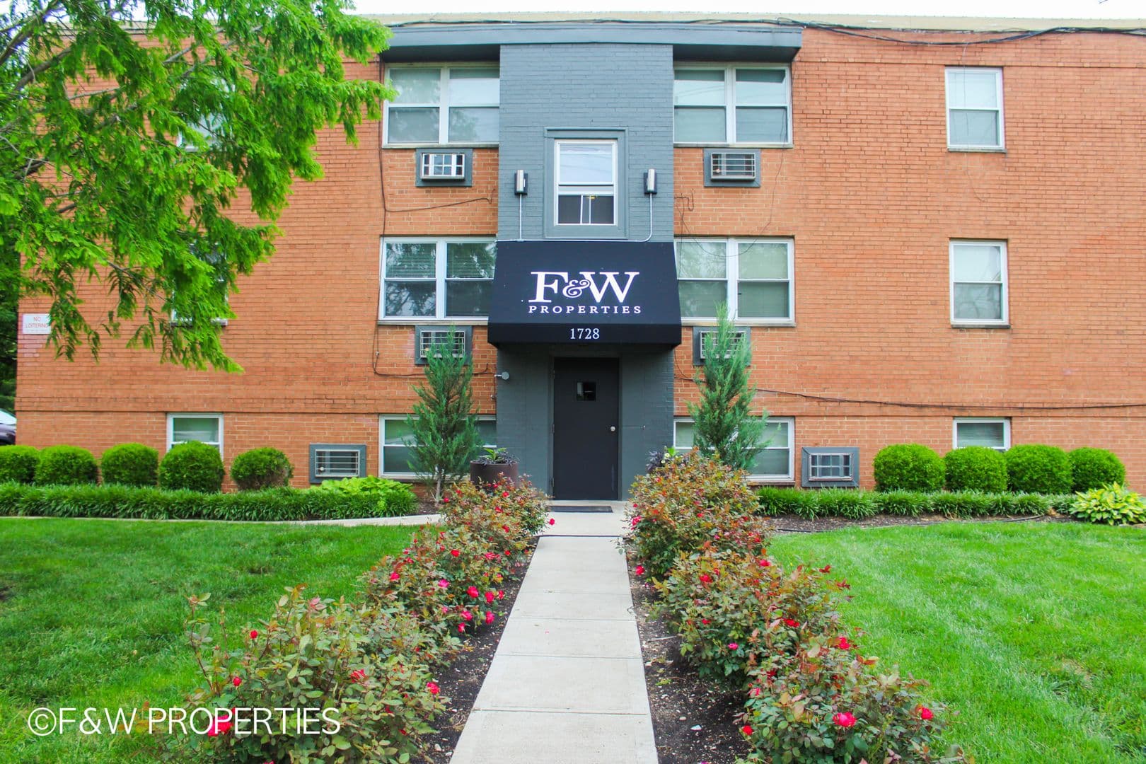 Columbus Apartment: 1736H E. Long St.