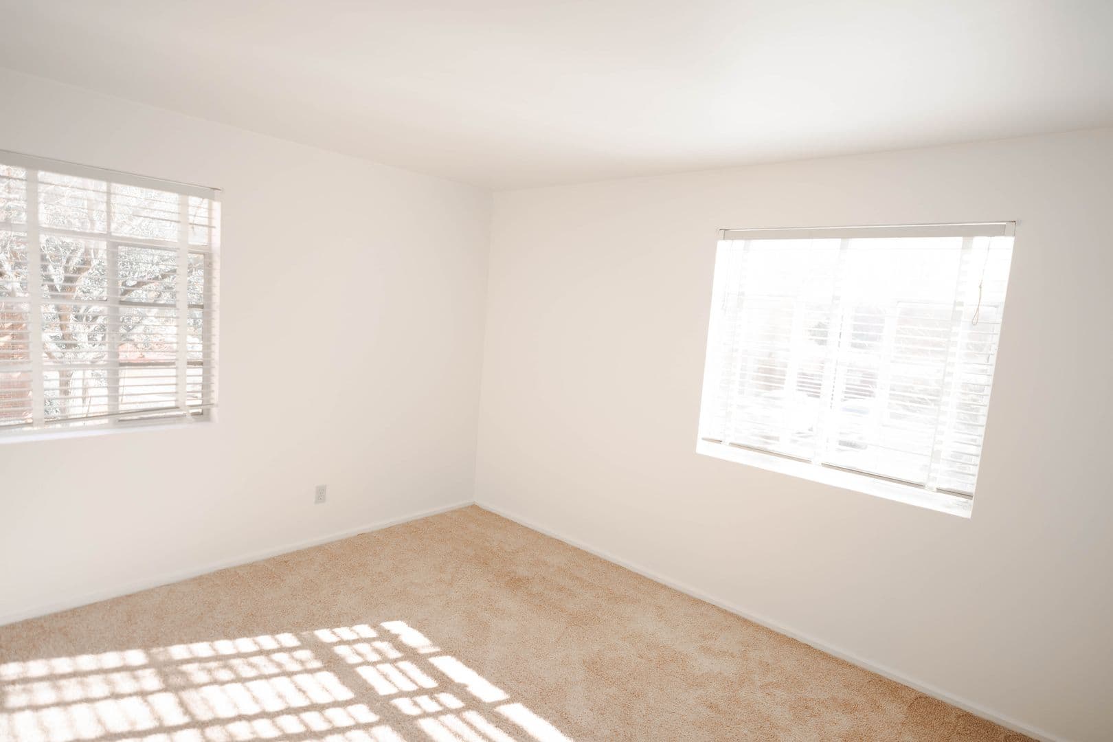 Columbus Apartment: 1750 Clifton Avenue