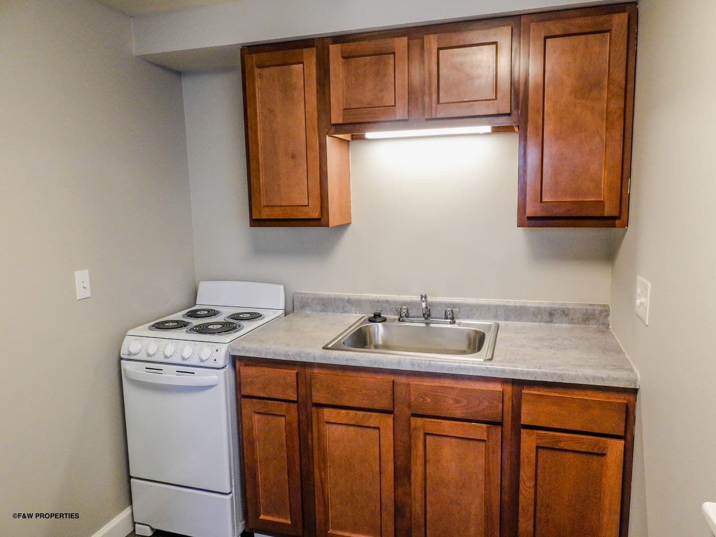 Columbus Apartment: 1855 E. Rich Street II