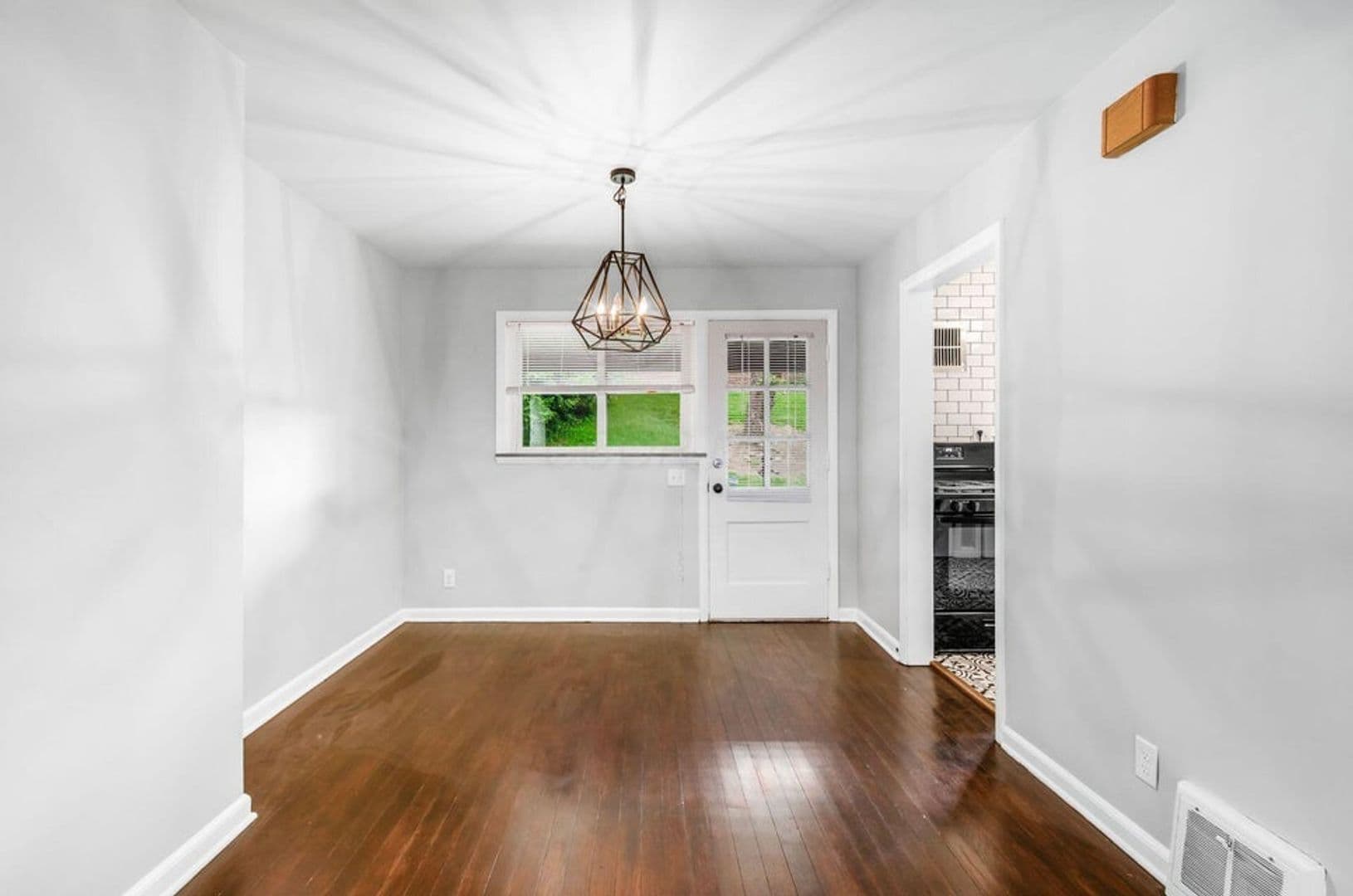 Columbus Townhome: 712 Overbrook Dr.