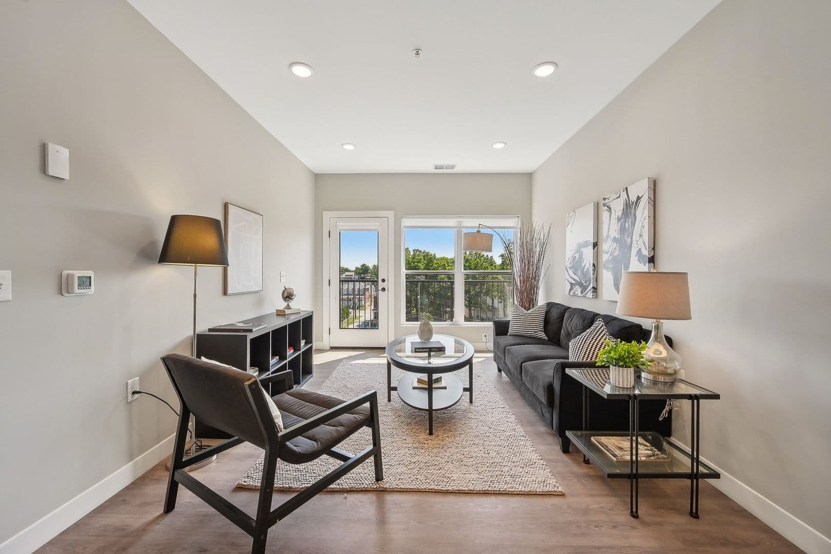 Columbus Apartment: 1179 E. Main Street