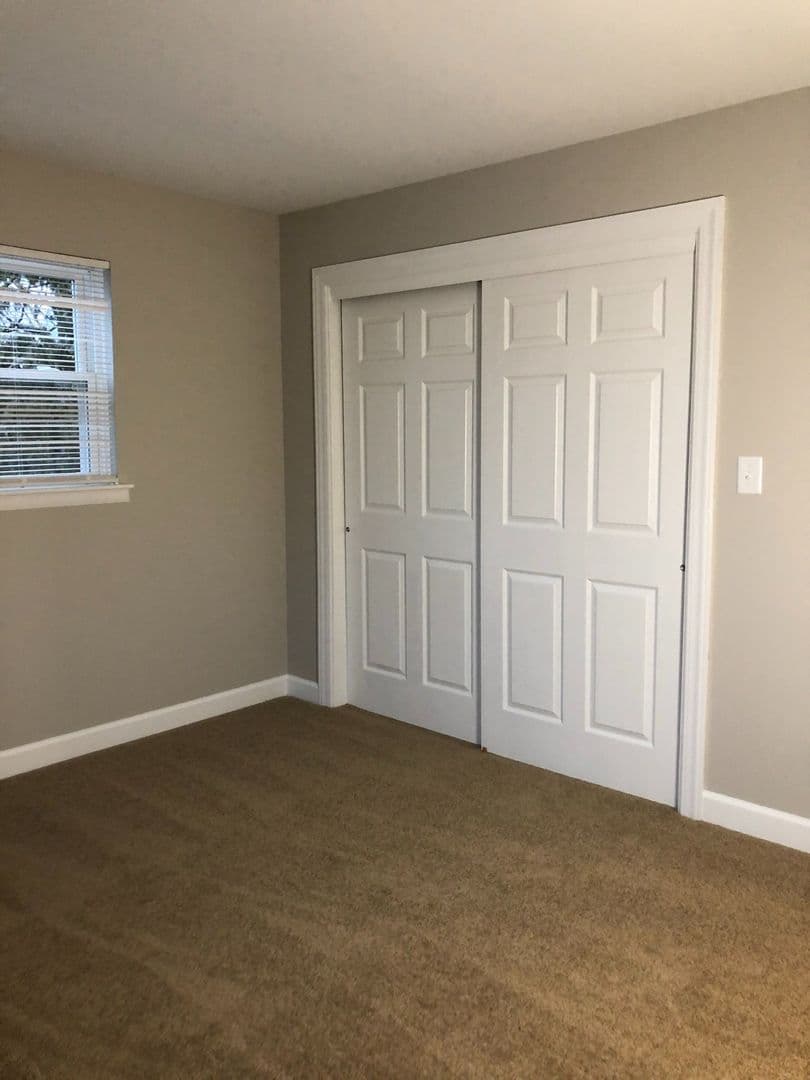 Grandview Heights Apartment: 1571-1619 Roxbury Road