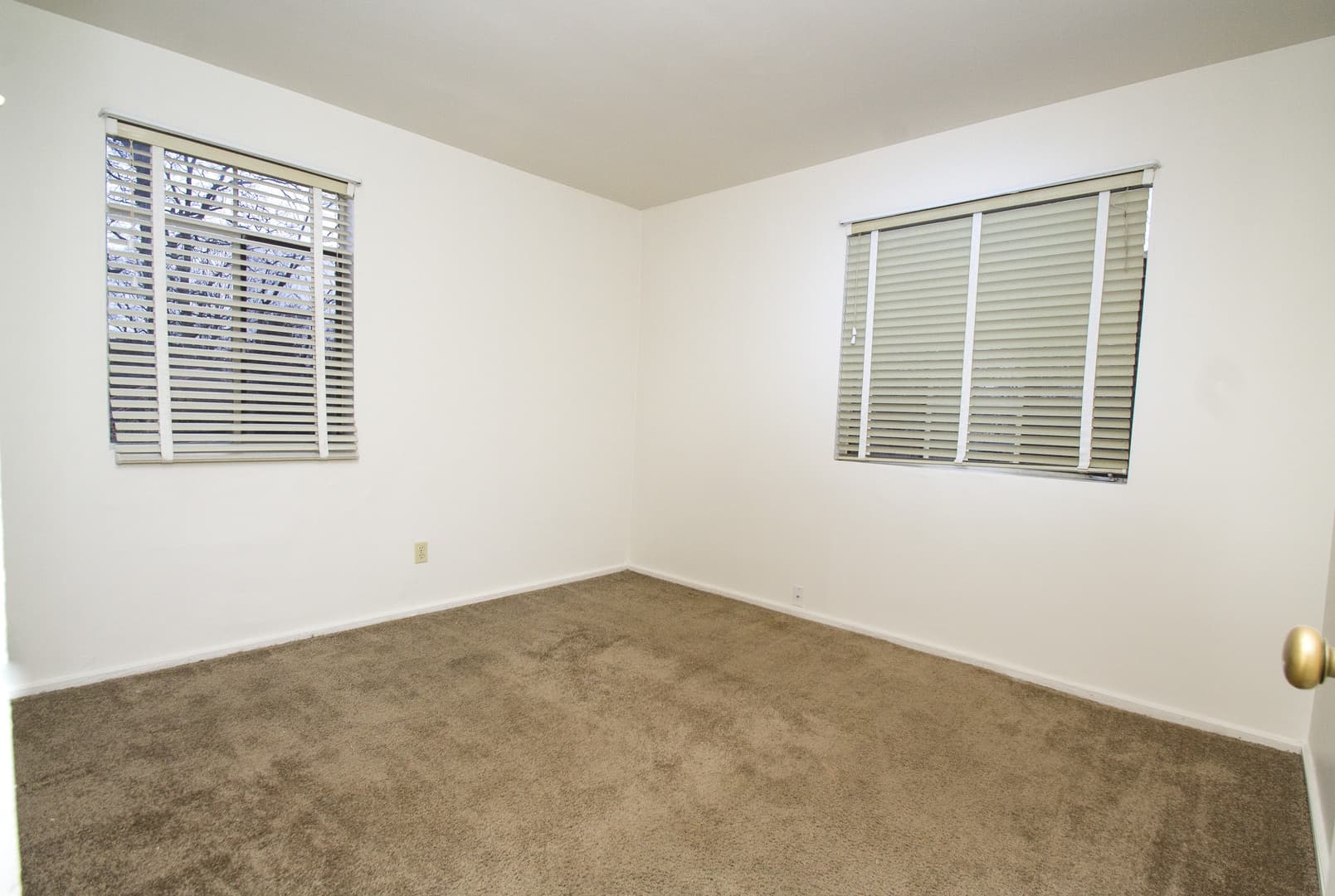 Columbus Apartment: 1750 Clifton Avenue