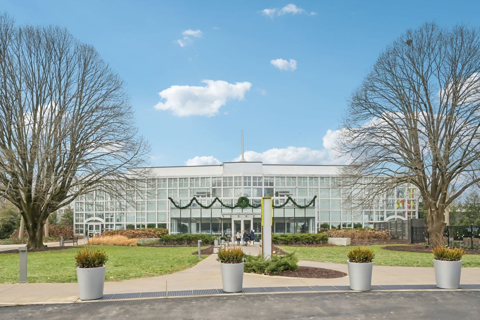 Columbus Apartment: 1750 Clifton Avenue