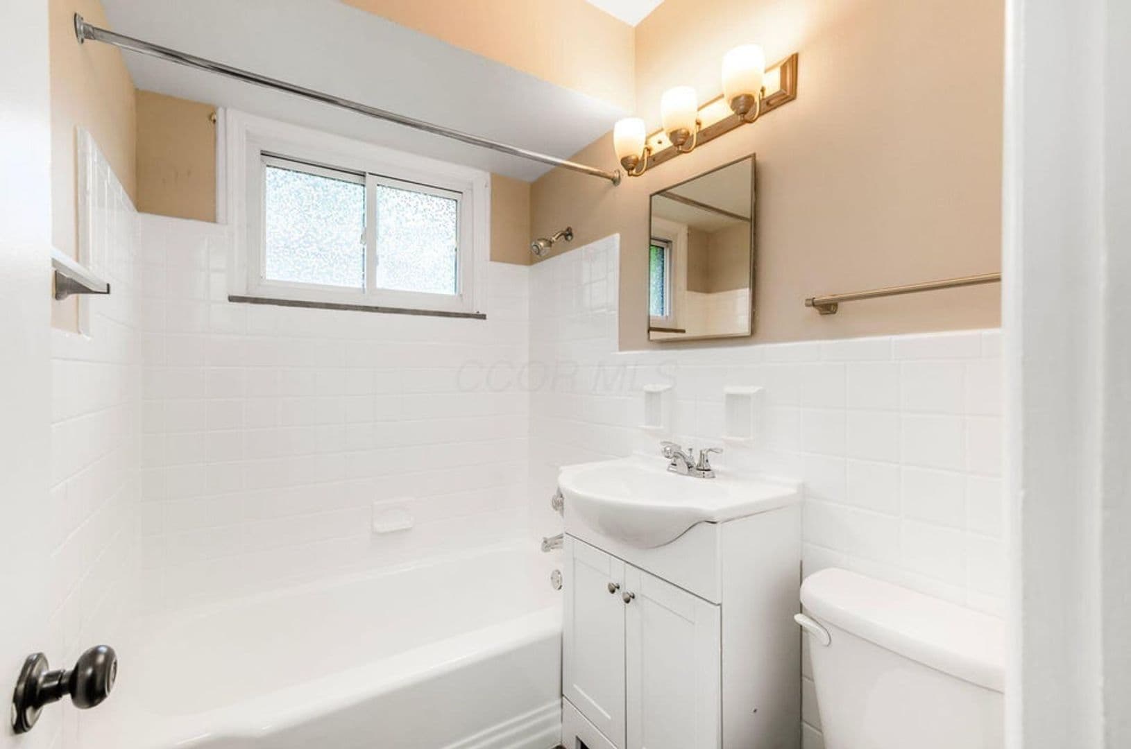 Columbus Townhome: 712 Overbrook Dr.