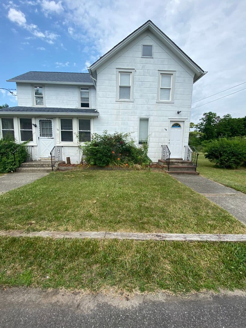 Bellport Apartment: 14 Fuoco Rd