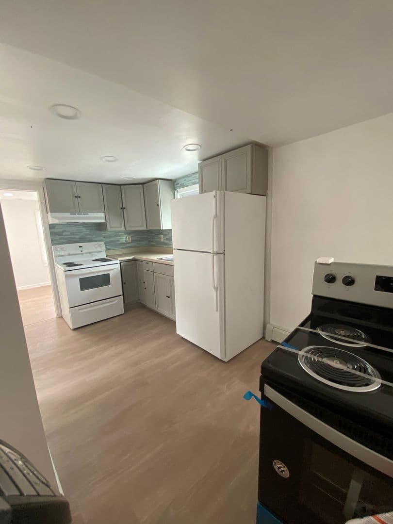 Bellport Apartment: 14 Fuoco Rd
