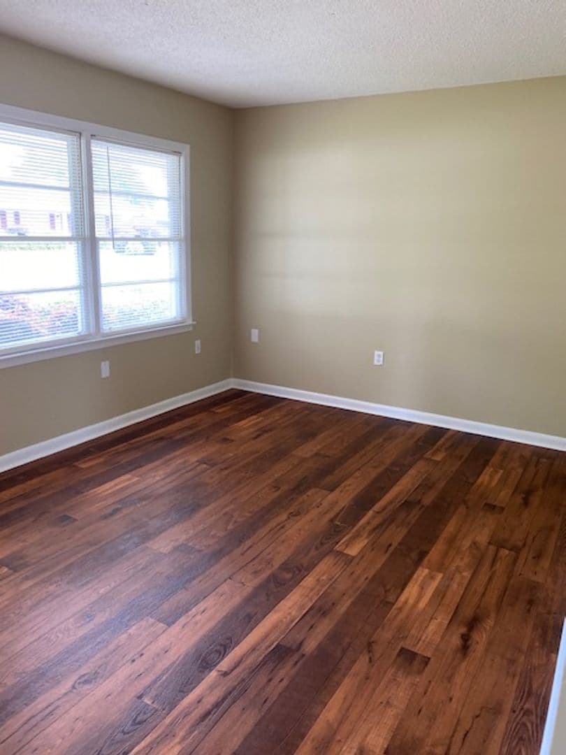 Warner Robins Apartment: 907 Corder Road